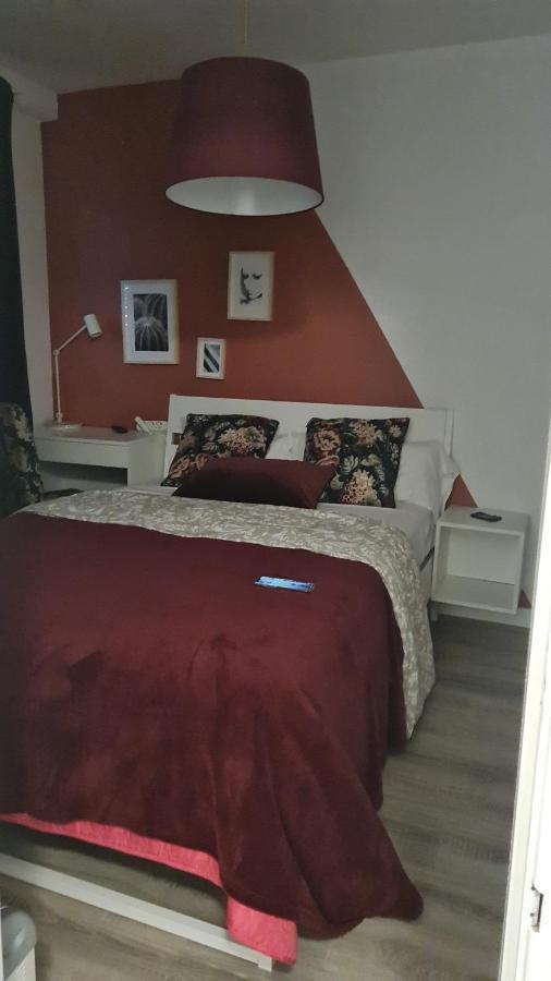 Alojamiento Weier La Cistérniga Exterior foto